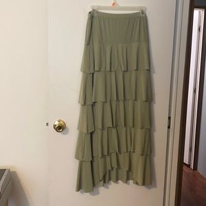 Women’s junee XL ruffled skirt